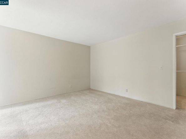 9 Commodore Dr A208, Emeryville CA 94608