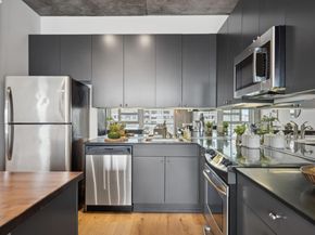 311 Oak St 729, Oakland CA 94607