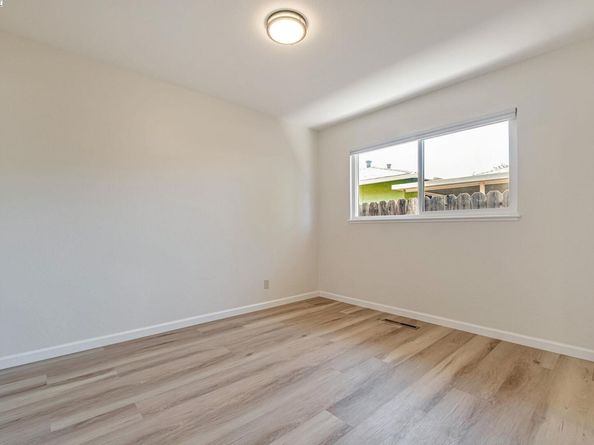 570 Erica Pl, Hayward CA 94544