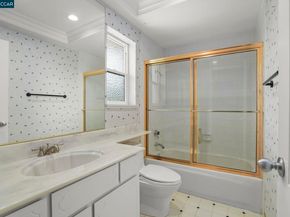 139 Fountainhead Ct, Martinez CA 94553
