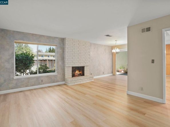 139 Fountainhead Ct, Martinez CA 94553