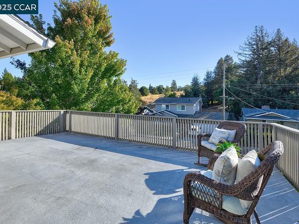235 Appalachian Dr, Martinez CA 94553