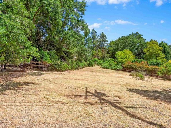 1810 Meadow Lane, Walnut Creek CA 94595
