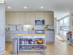 311 Oak St 523, Oakland CA 94607
