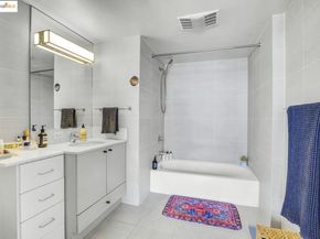 311 Oak St 523, Oakland CA 94607