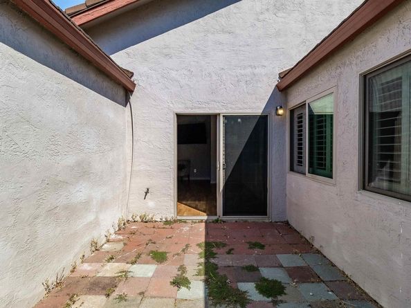 943 Coral Ridge Cir, Rodeo CA 94572
