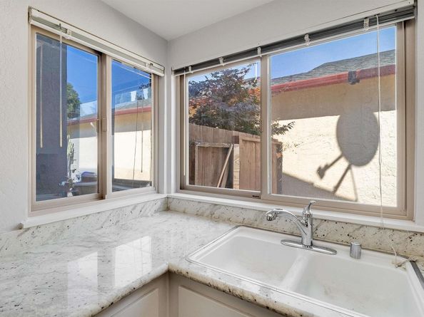 943 Coral Ridge Cir, Rodeo CA 94572