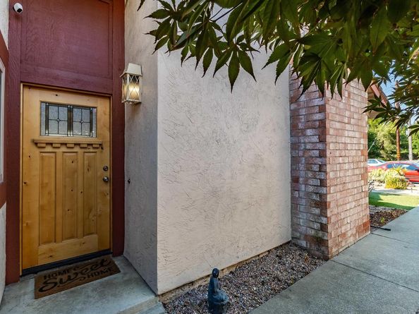 943 Coral Ridge Cir, Rodeo CA 94572