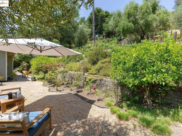 151 La Espiral, Orinda CA 94563