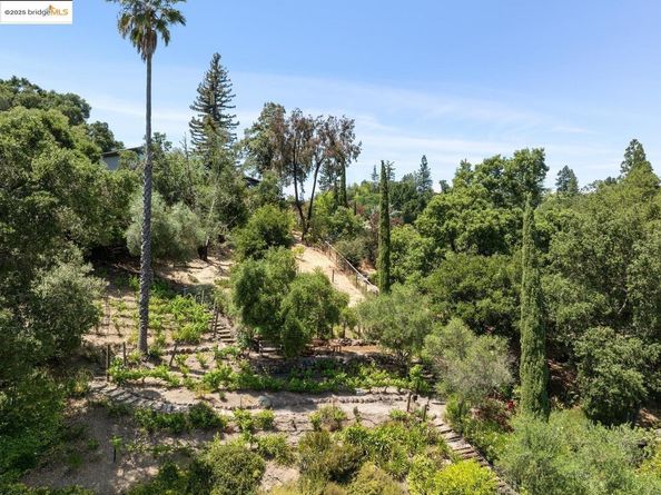 151 La Espiral, Orinda CA 94563