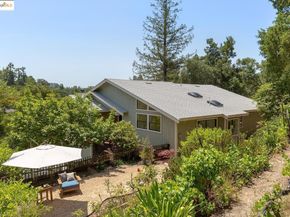 151 La Espiral, Orinda CA 94563
