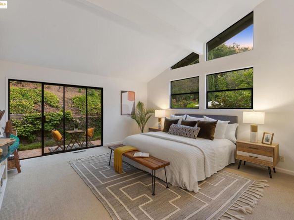 151 La Espiral, Orinda CA 94563