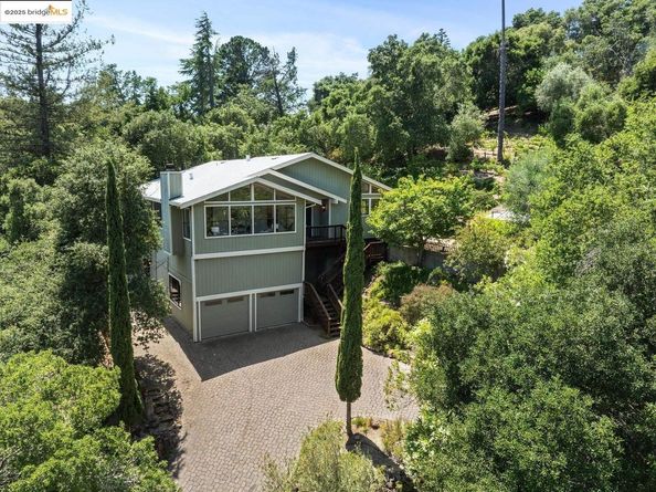 151 La Espiral, Orinda CA 94563