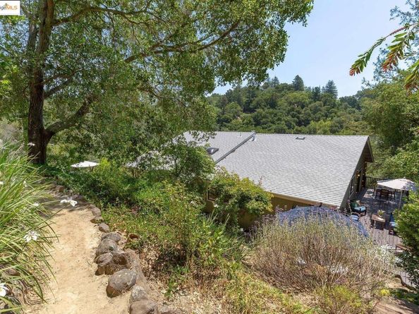 151 La Espiral, Orinda CA 94563