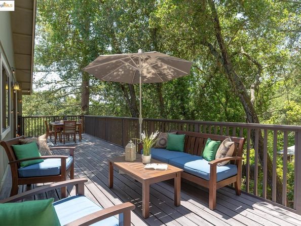151 La Espiral, Orinda CA 94563