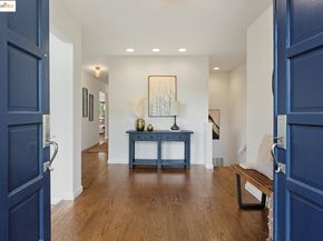 151 La Espiral, Orinda CA 94563