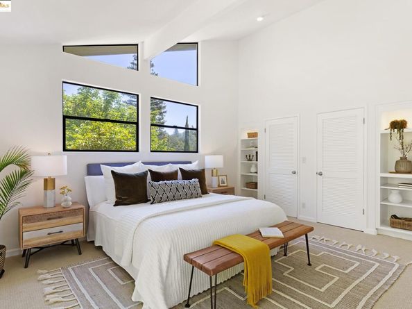 151 La Espiral, Orinda CA 94563