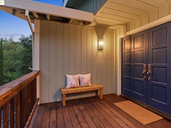 151 La Espiral, Orinda CA 94563