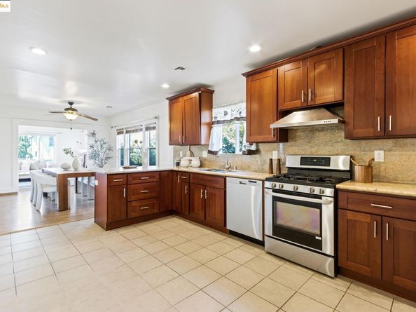 1700 64Th Ave, Oakland CA 94621