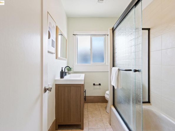 1700 64Th Ave, Oakland CA 94621