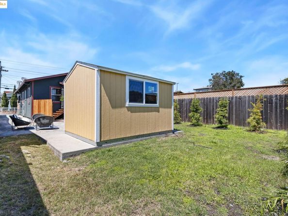 1700 64Th Ave, Oakland CA 94621