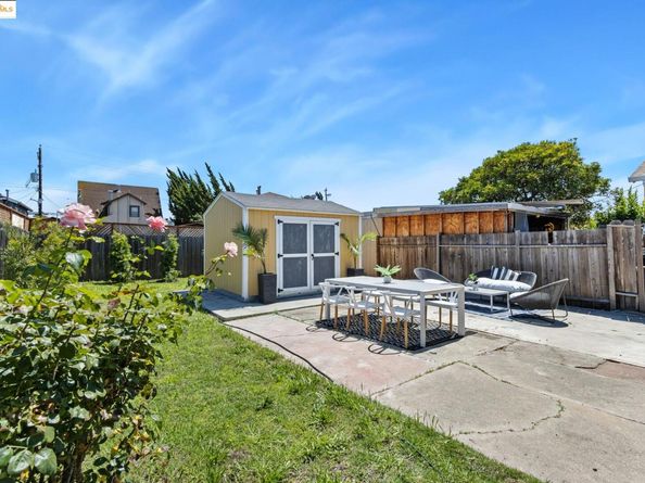 1700 64Th Ave, Oakland CA 94621