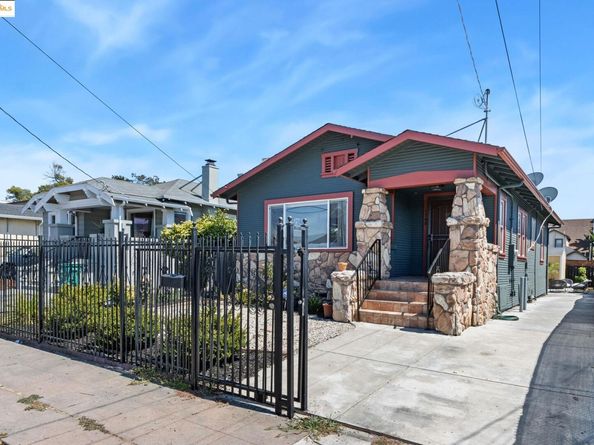 1700 64Th Ave, Oakland CA 94621