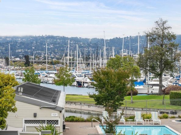 937 Independence Dr, Alameda CA 94501
