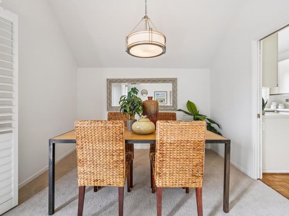 937 Independence Dr, Alameda CA 94501