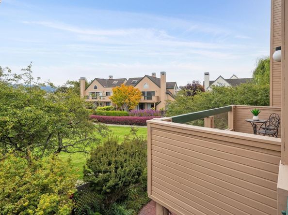 937 Independence Dr, Alameda CA 94501