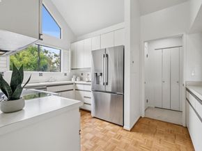 937 Independence Dr, Alameda CA 94501
