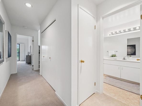 937 Independence Dr, Alameda CA 94501