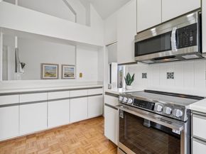 937 Independence Dr, Alameda CA 94501