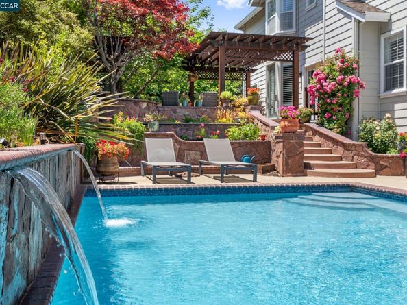 3 Shadewell Ct, Danville CA 94506