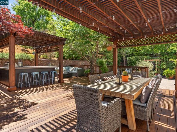 3 Shadewell Ct, Danville CA 94506