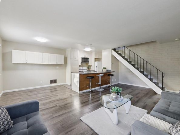 34717 Alvarado Niles Rd 3, Union City CA 94587