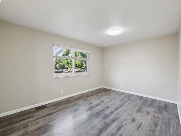 34717 Alvarado Niles Rd 3, Union City CA 94587