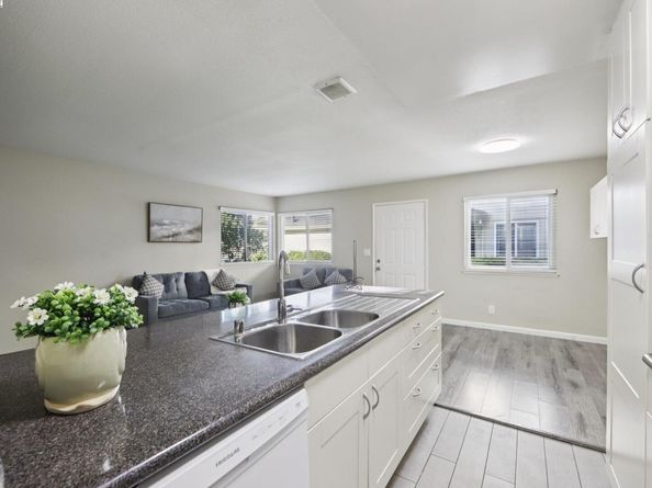 34717 Alvarado Niles Rd 3, Union City CA 94587
