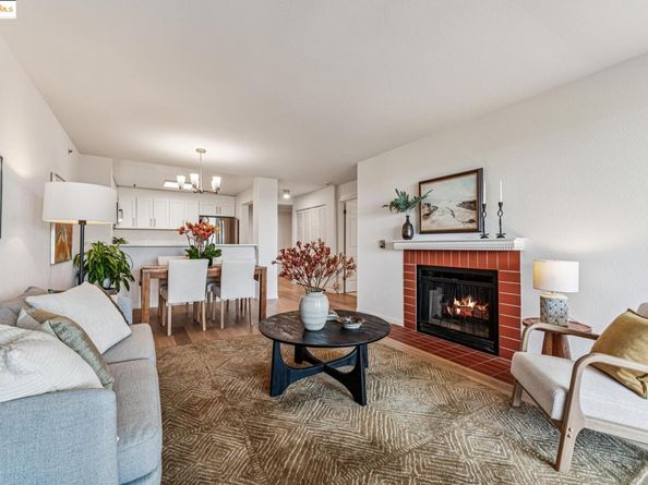 1300 Quarry Ct 115, Richmond CA 94801