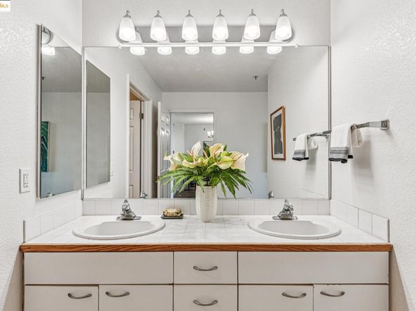 1300 Quarry Ct 115, Richmond CA 94801