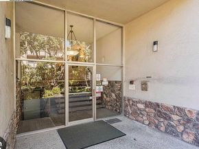 965 Shorepoint Ct #200, Alameda CA 94501