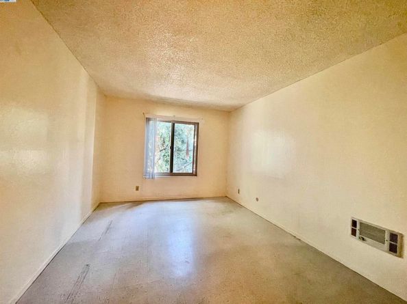 965 Shorepoint Ct #200, Alameda CA 94501