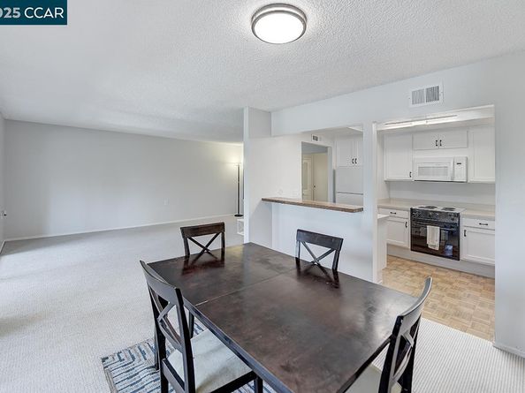 1427 Rockledge 5, Walnut Creek CA 94595