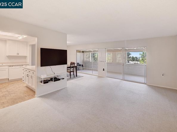 1427 Rockledge 5, Walnut Creek CA 94595