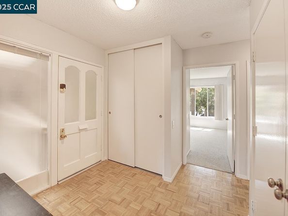 1427 Rockledge 5, Walnut Creek CA 94595