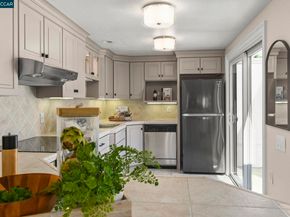 2016 Golden Rain Rd 3, Walnut Creek CA 94595