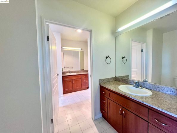 5855 Horton St 715, Emeryville CA 94608