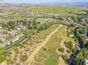 2030 Canyon Woods Drive F, San Ramon CA 94583