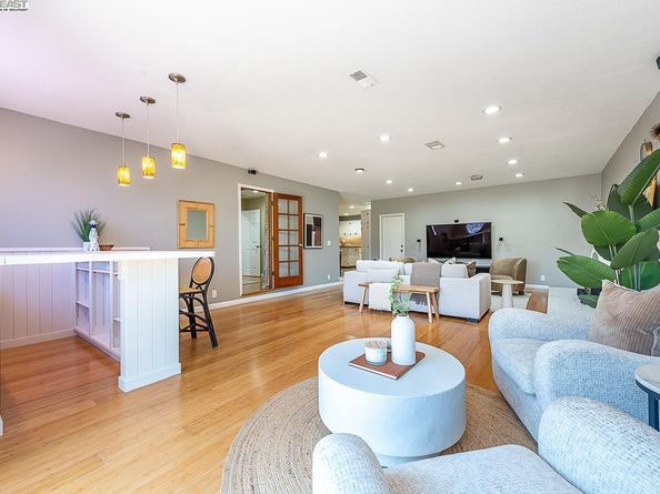 4732 Loretta Way, Union City CA 94587
