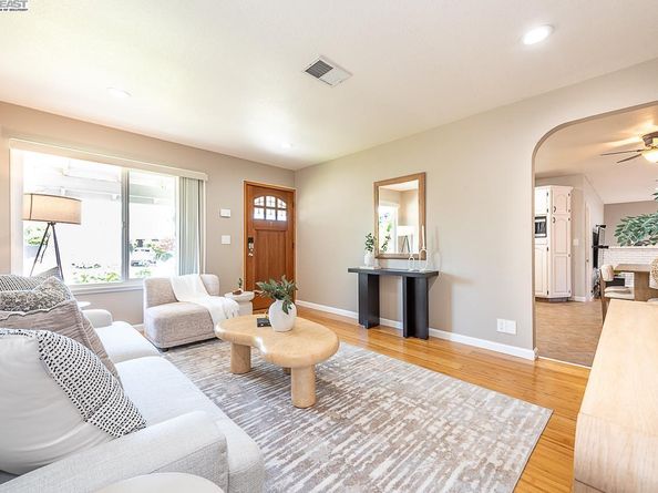 4732 Loretta Way, Union City CA 94587